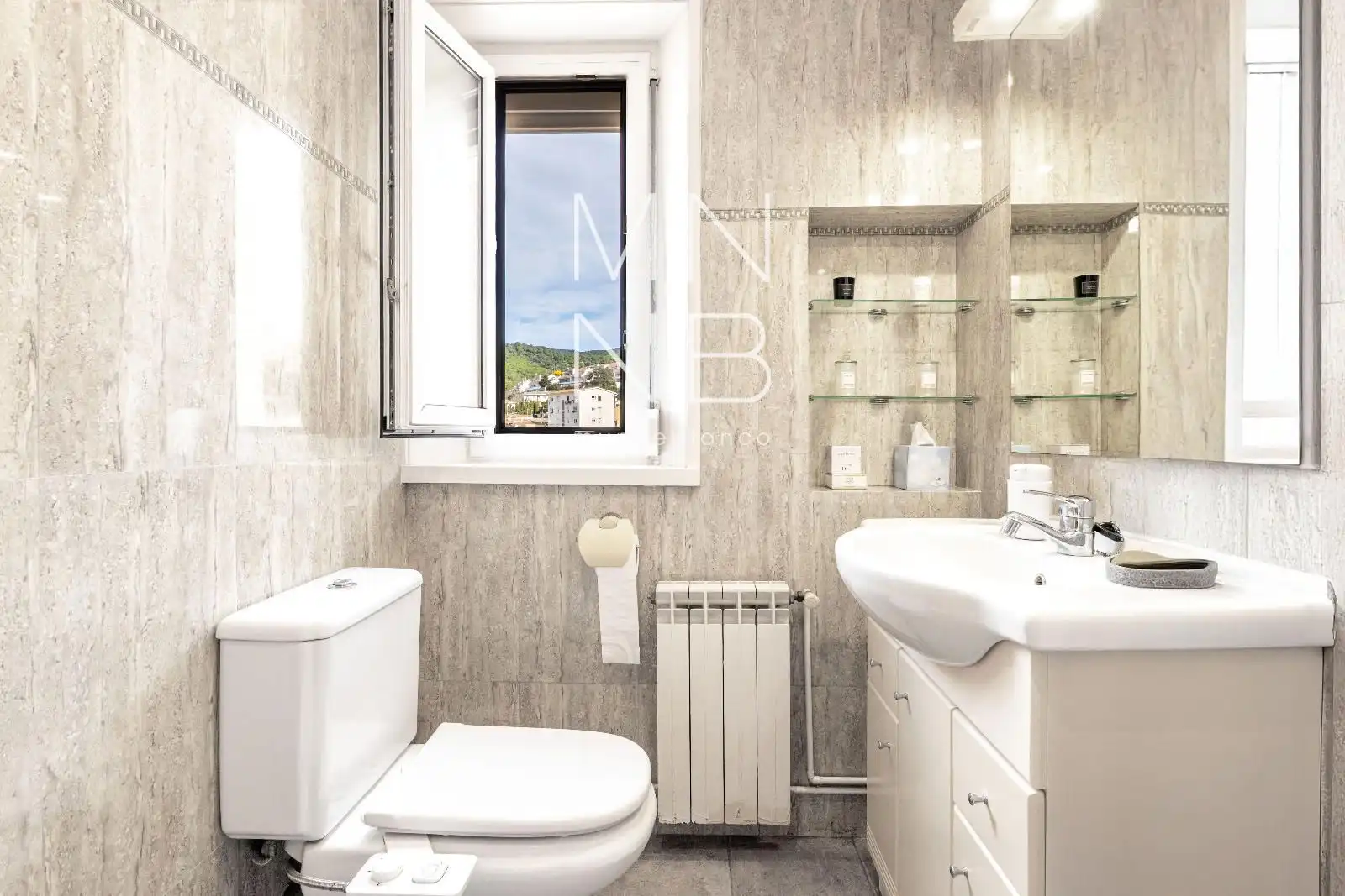 Bathroom of Flat for sale in Sant Andreu de Llavaneres  with Heating, Terrace and Furnished