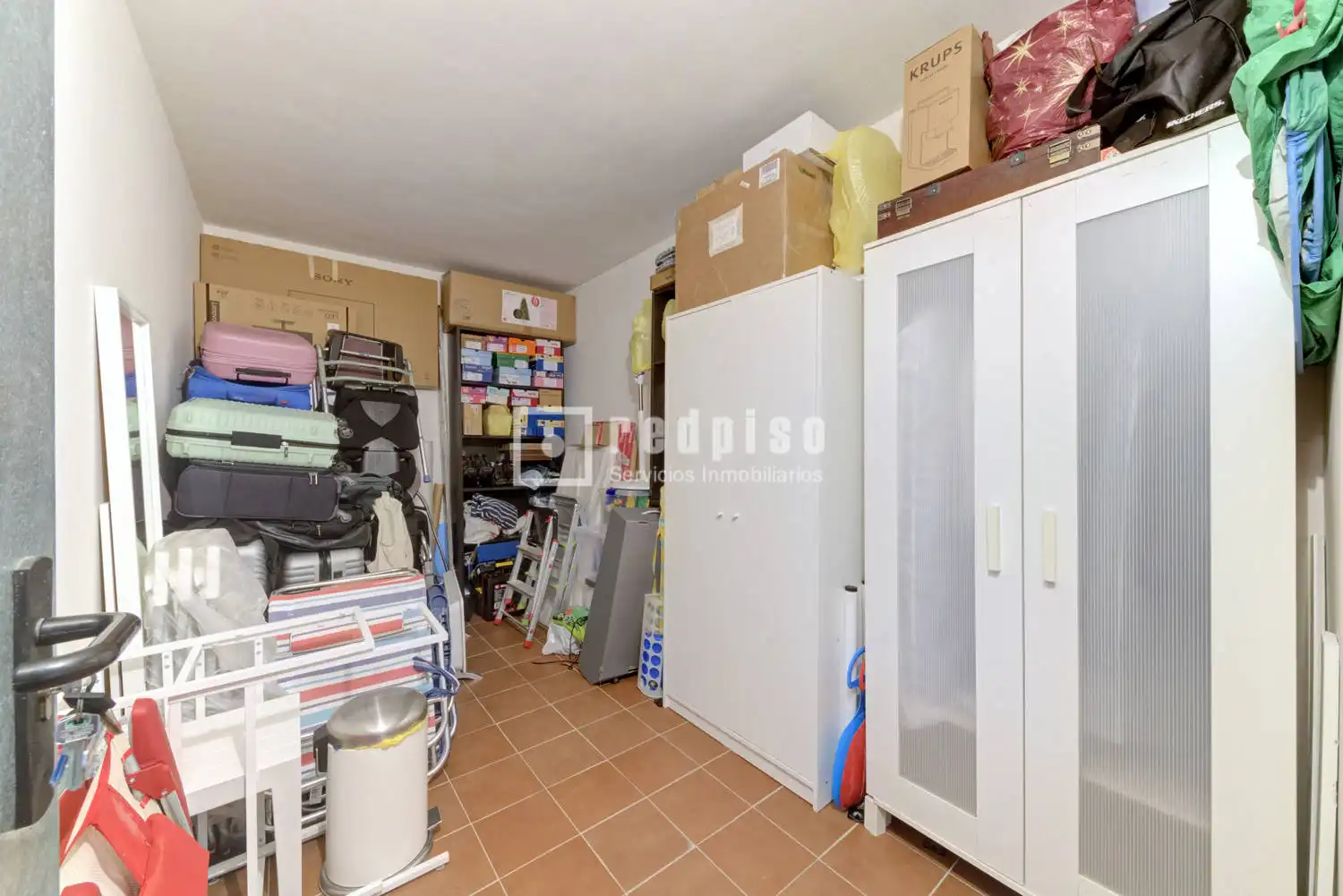 Wohnung zum Verkauf in Boadilla del Monte mit Klimaanlage, Heizung und Privatgarten