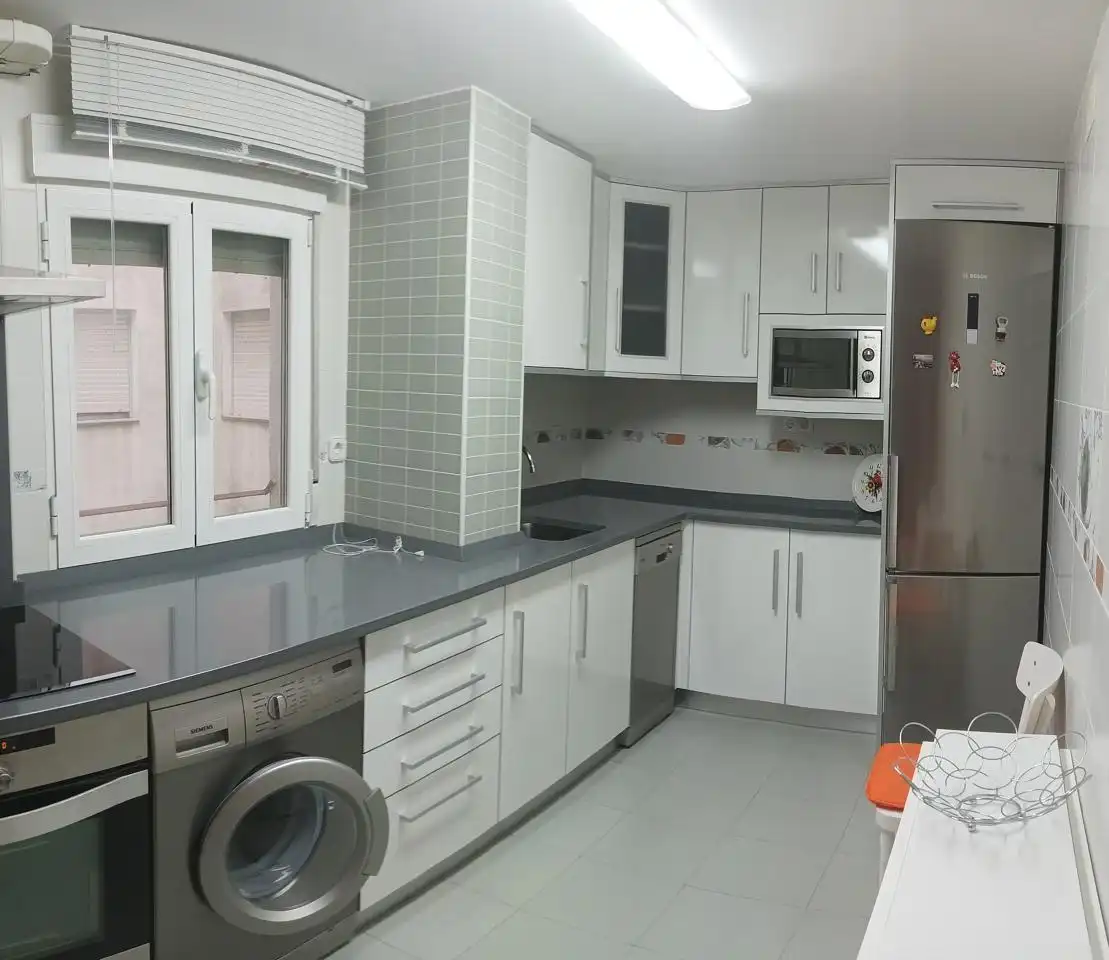 Cocina de Piso en venta en Calatayud con Calefacción, Terraza y Trastero