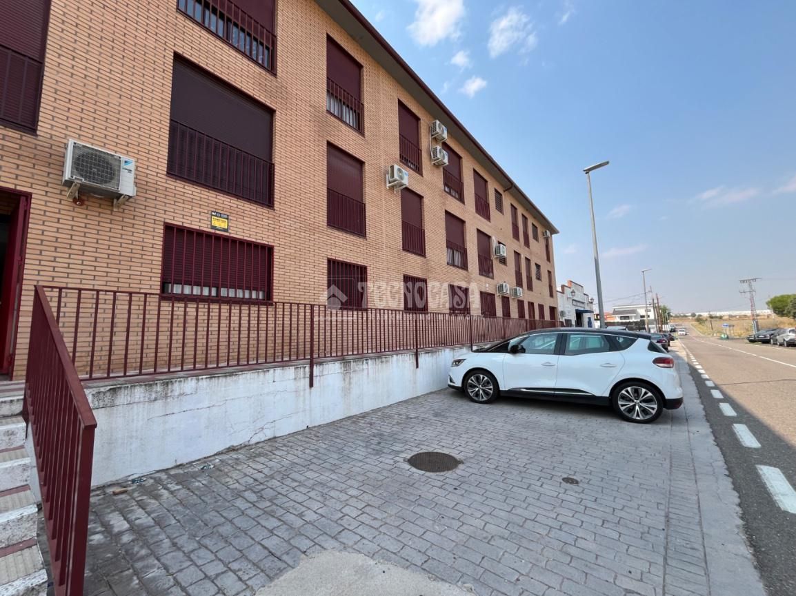 Exterior view of Flat for sale in Maqueda  with Air Conditioner, Heating and Parquet flooring