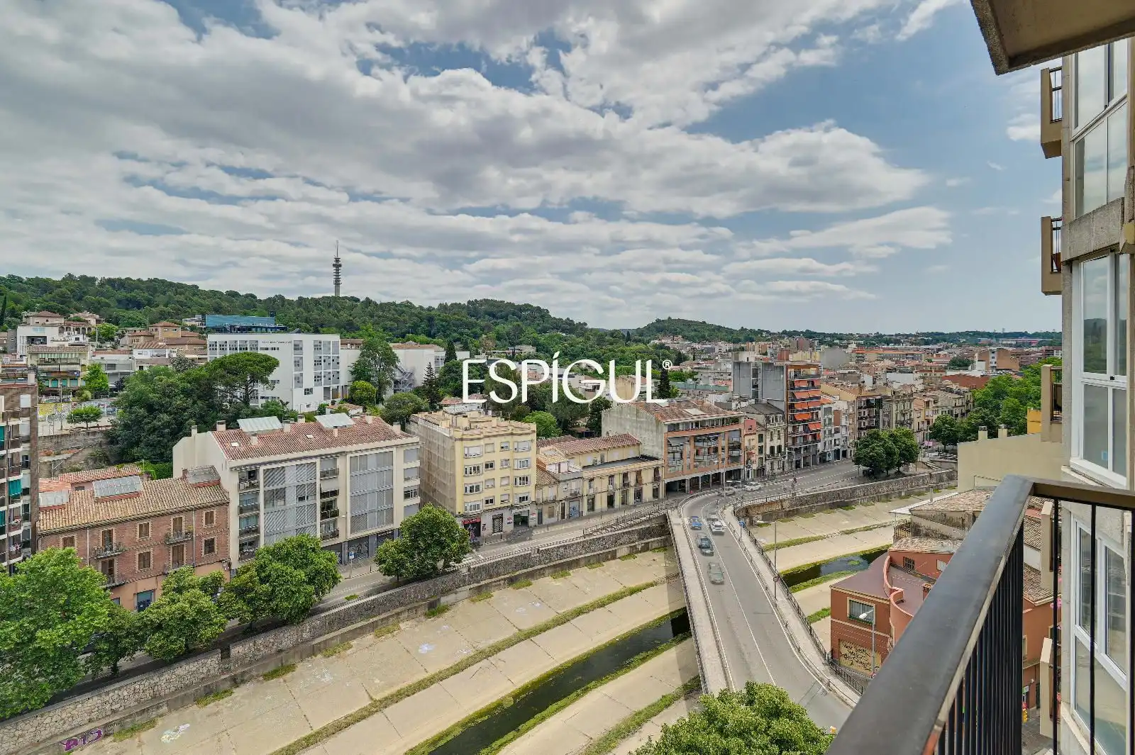 Parking de Piso en venta en Girona con Calefacción, Parquet y Amueblado