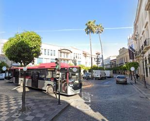 Vista exterior de Pis en venda en Jerez de la Frontera amb Aire condicionat, Parquet i Terrassa