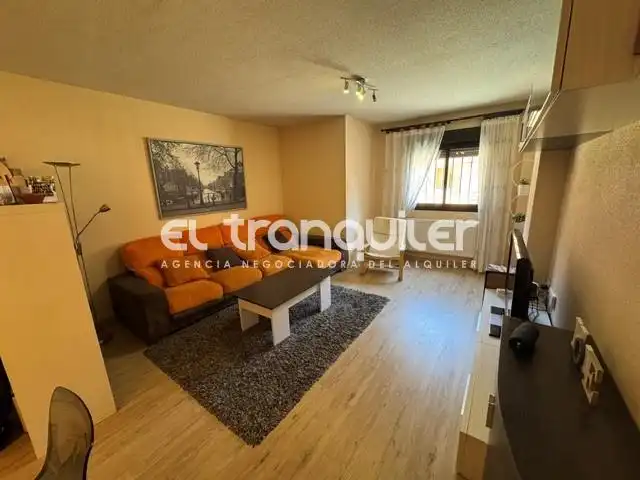 Sala de estar de Piso de alquiler en Navalcarnero con Aire acondicionado, Terraza y Trastero
