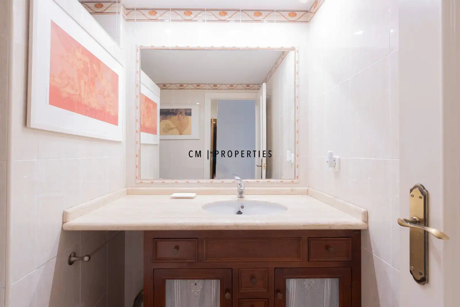 Baño de Piso de alquiler en Valencia con Aire acondicionado, Calefacción y Terraza