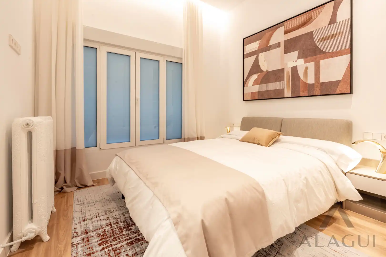 Schlafzimmer von Wohnung zum Verkauf in Madrid mit Klimaanlage, Heizung und Möbliert
