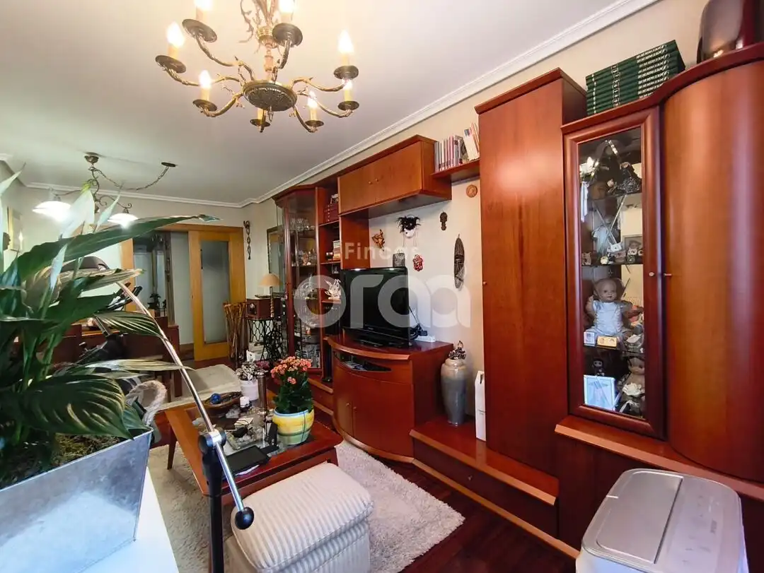 Living room of Flat for sale in Santurtzi   with Heating, Storage room and Balcony