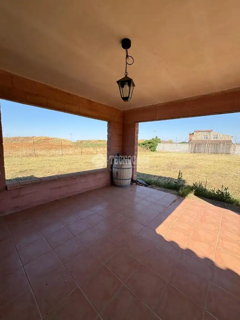 Casa o xalet en venda en La Rinconada amb Jardí privat