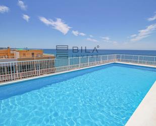 Piscina de Pis en venda en Marbella amb Aire condicionat, Terrassa i Piscina