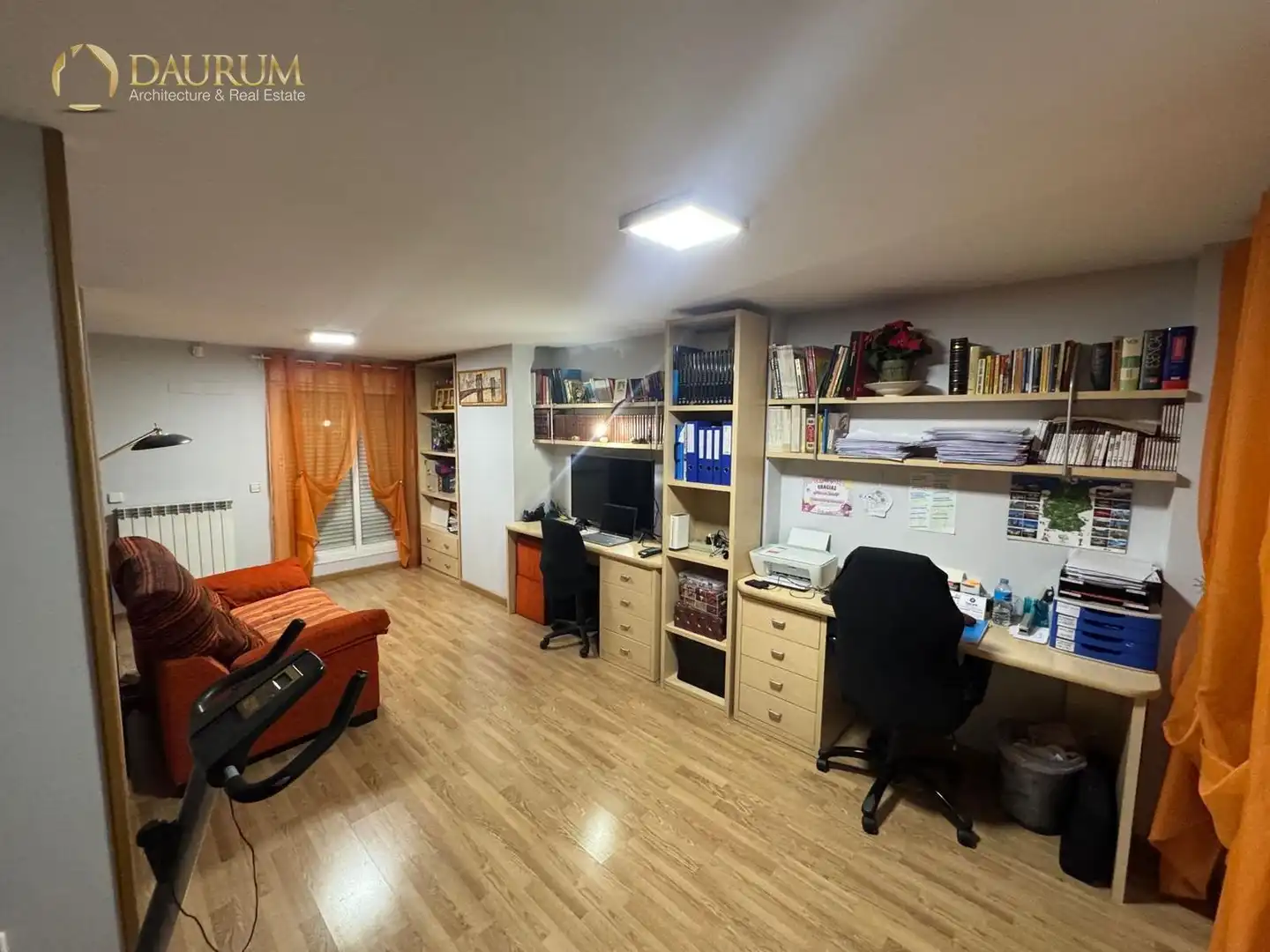 Einfamilien-Reihenhaus zum Verkauf in Alcalá de Henares mit Klimaanlage, Heizung und Terrasse
