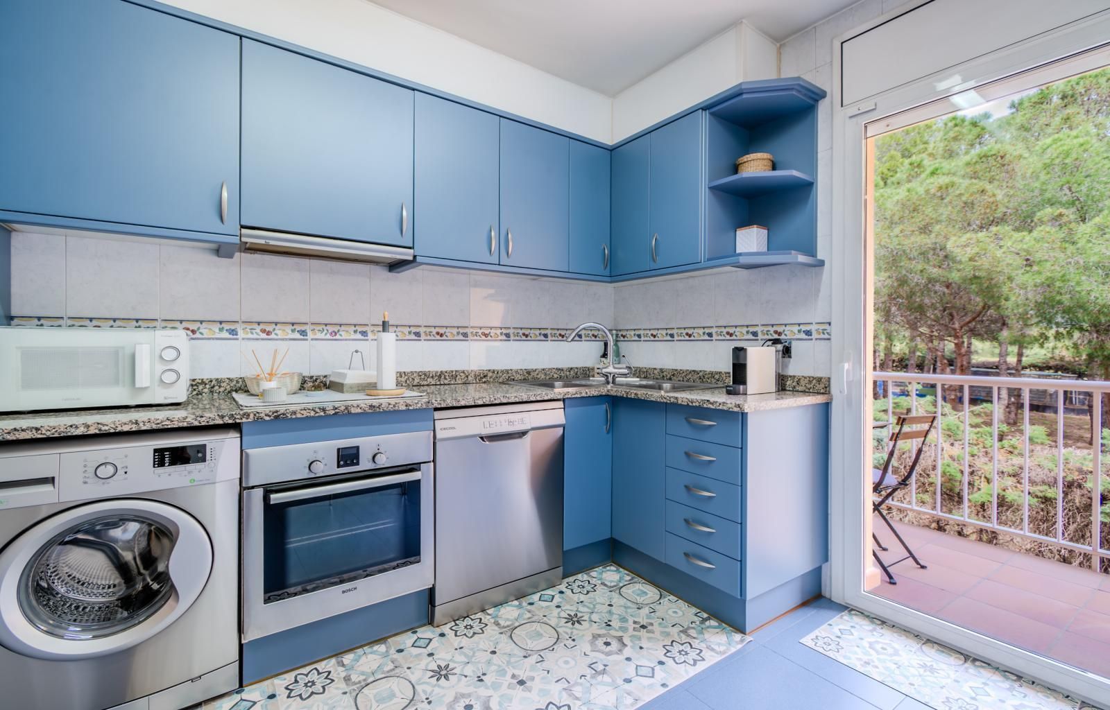 Kitchen of Flat for sale in Roses  with Air Conditioner, Heating and Parquet flooring