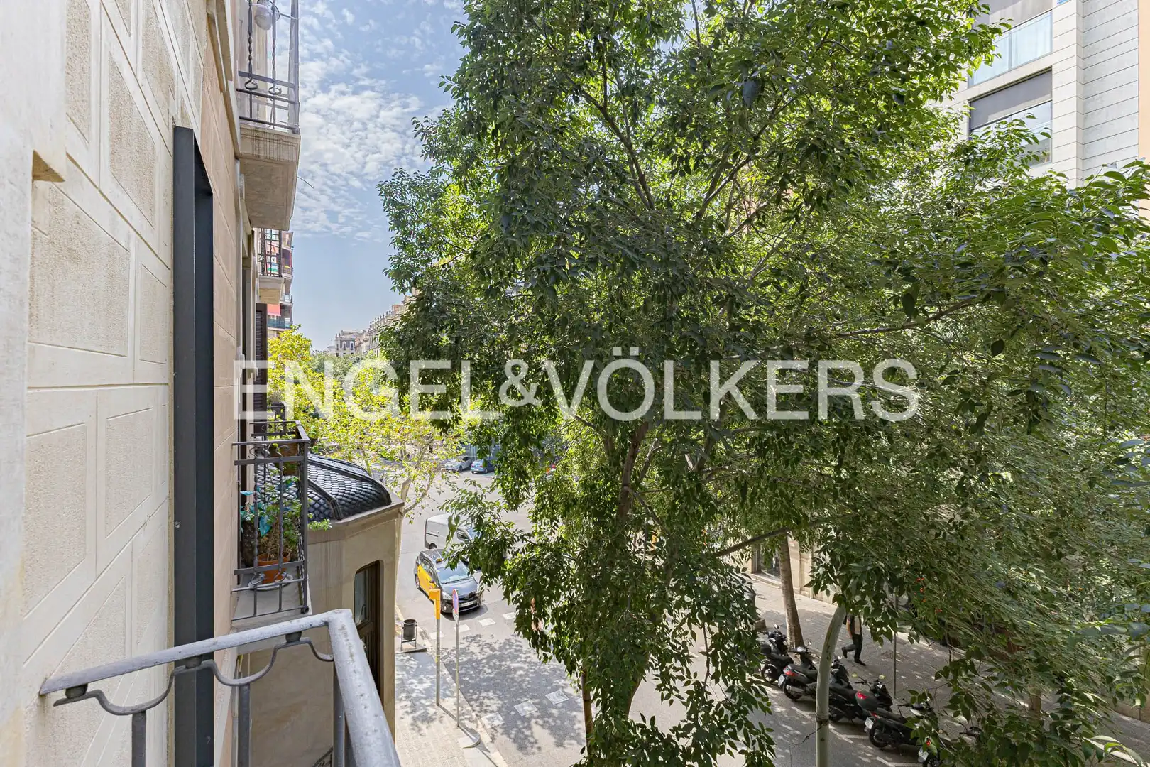 Exterior view of Flat for rent in Barcelona  with Air Conditioner, Heating and Parquet flooring