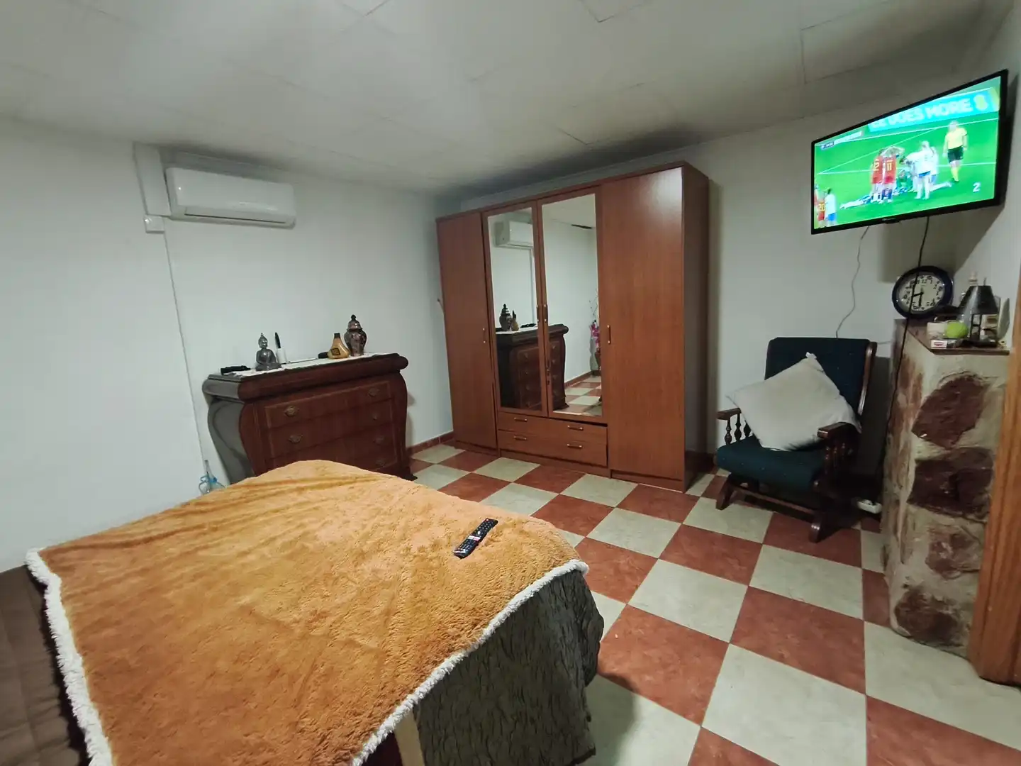 Maisonette zum Verkauf in Polinyà de Xúquer mit Klimaanlage, Terrasse und Balkon