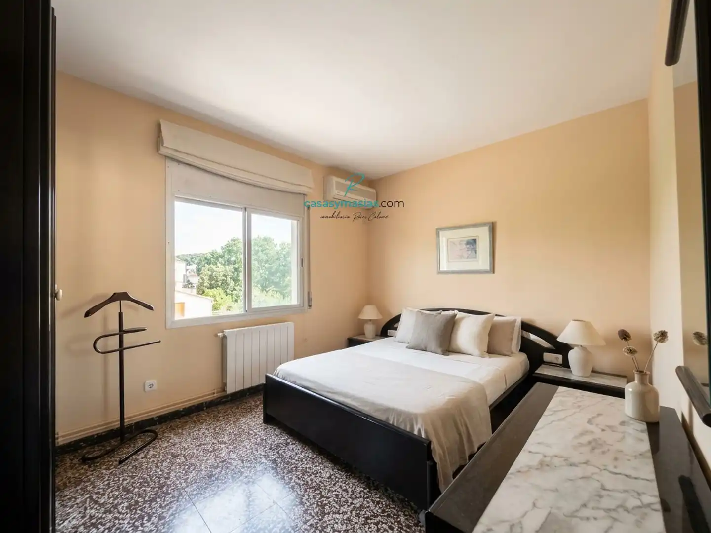 Habitación de Casa o chalet en venta en Torrelavit con Aire acondicionado, Calefacción y Jardín privado