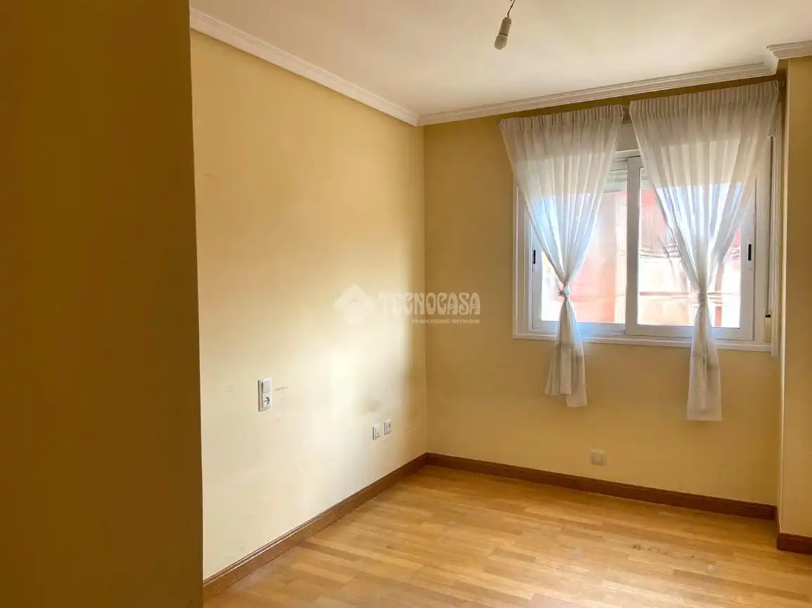 Dormitori de Pis de lloguer en Madrid amb Aire condicionat, Calefacció i Parquet