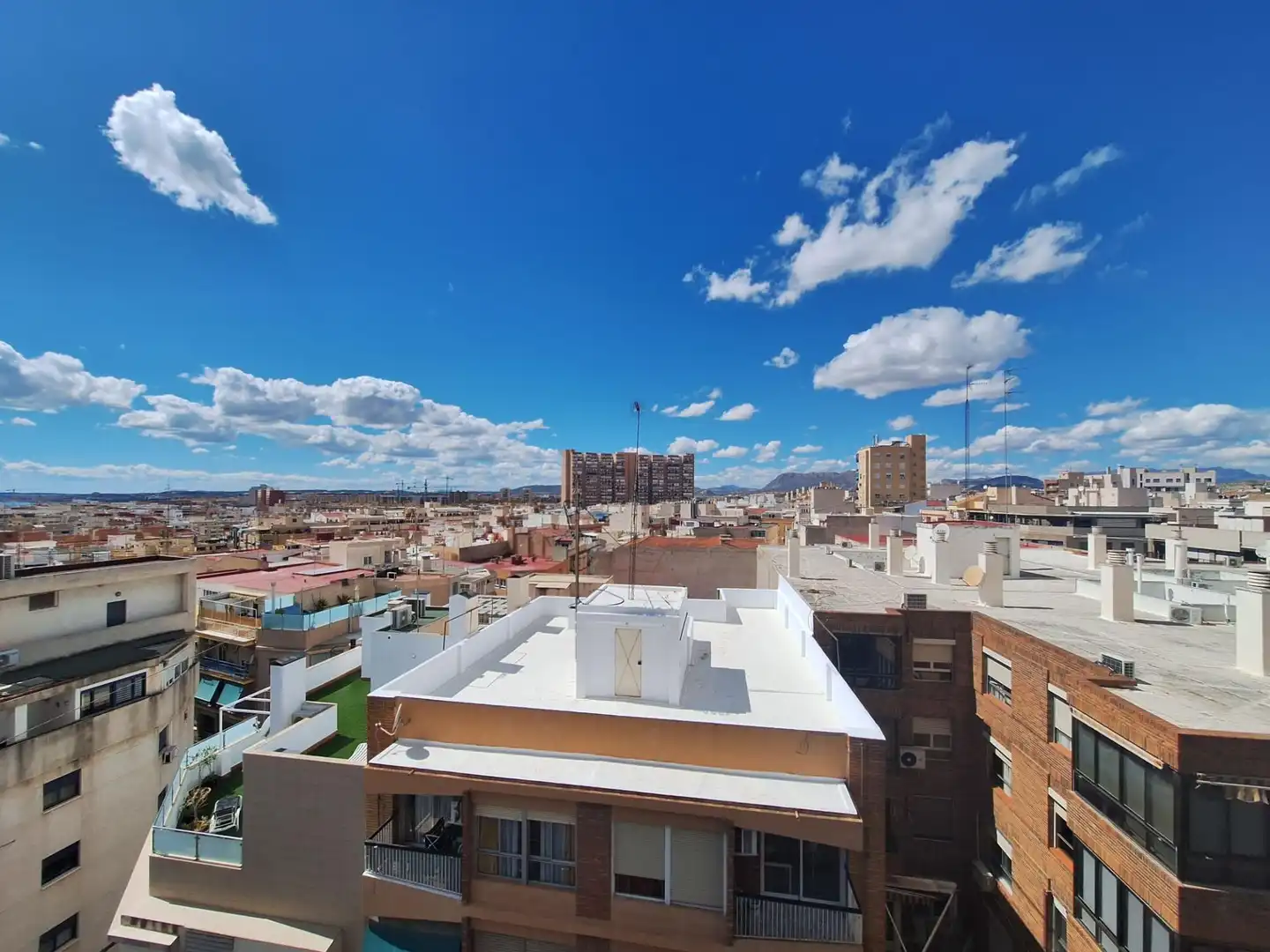 Piso con terraza en venta en Calle PINTOR GISBERT, imagen 8