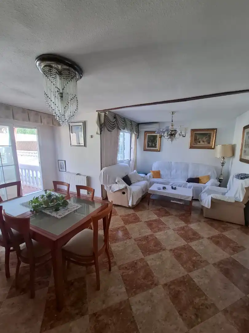 Sala de estar de Casa o chalet en venta en Villaviciosa de Odón con Aire acondicionado, Calefacción y Jardín privado