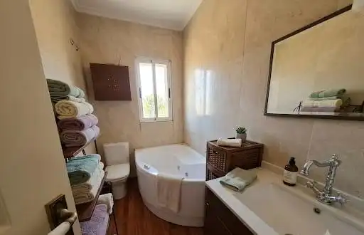 Bathroom of Houses for sale in Plasencia  with Air Conditioner