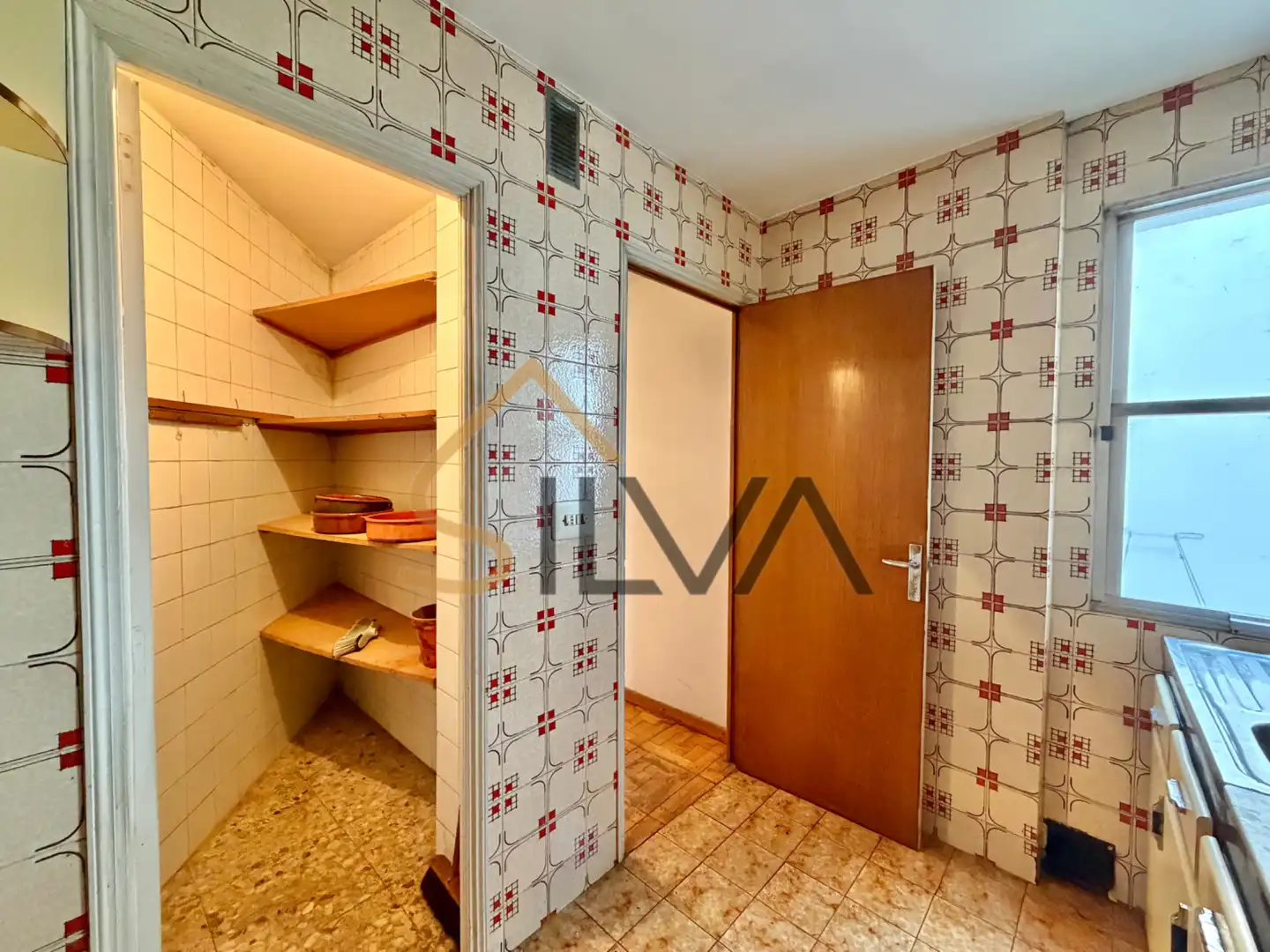 Kitchen of Flat for sale in Monforte de Lemos  with Storage room and Balcony