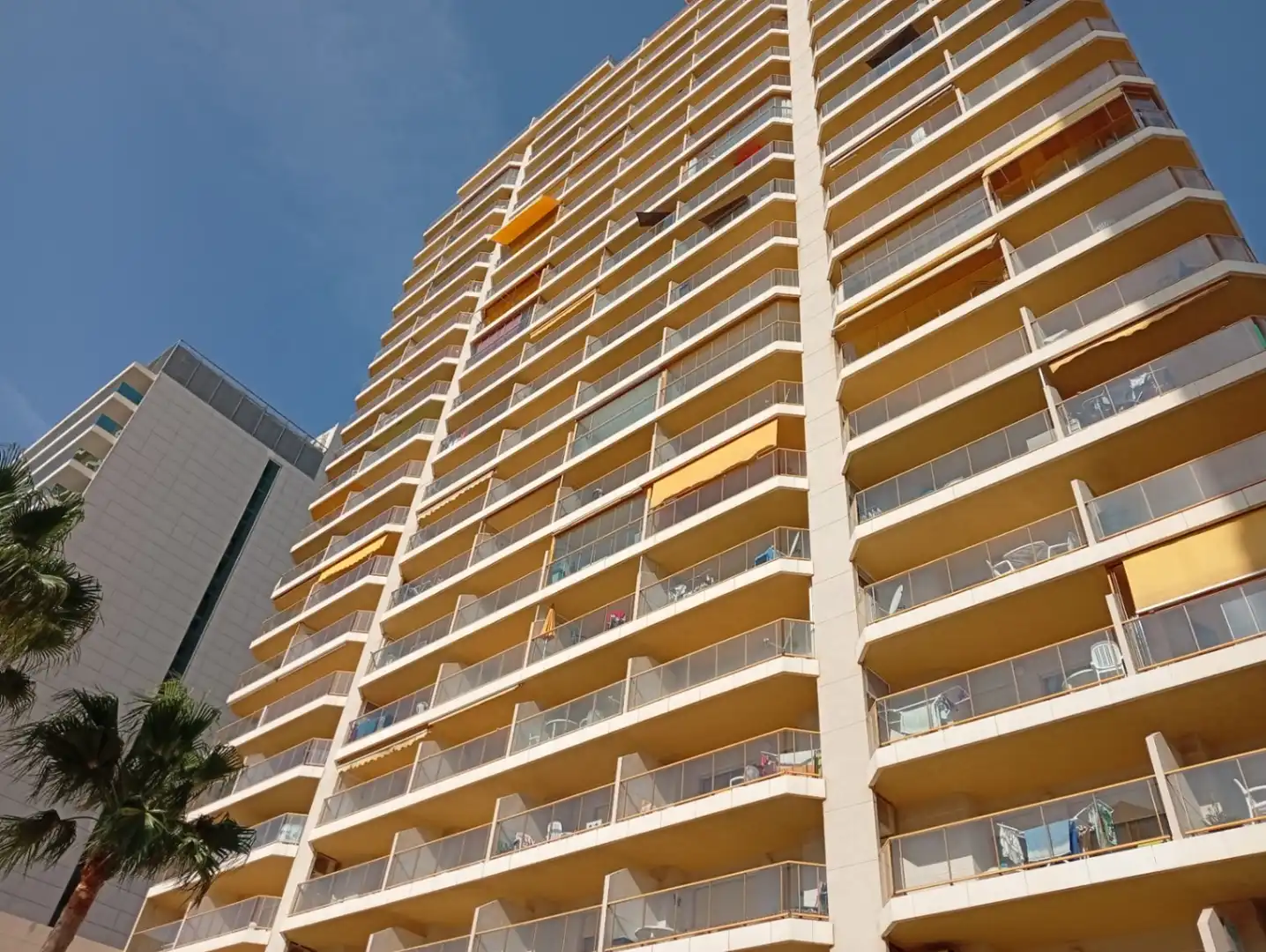 Vista exterior de Apartamento en venta en Calpe / Calp con Aire acondicionado, Calefacción y Jardín privado