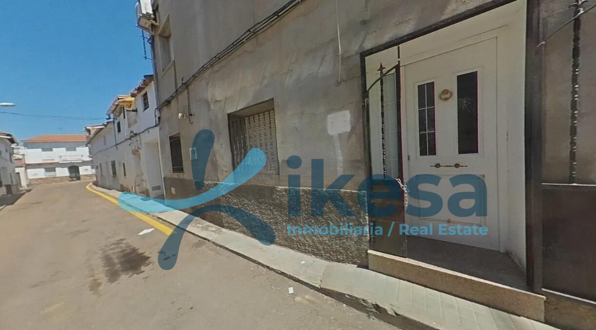 Vista exterior de Casa adosada en venda en Talarrubias