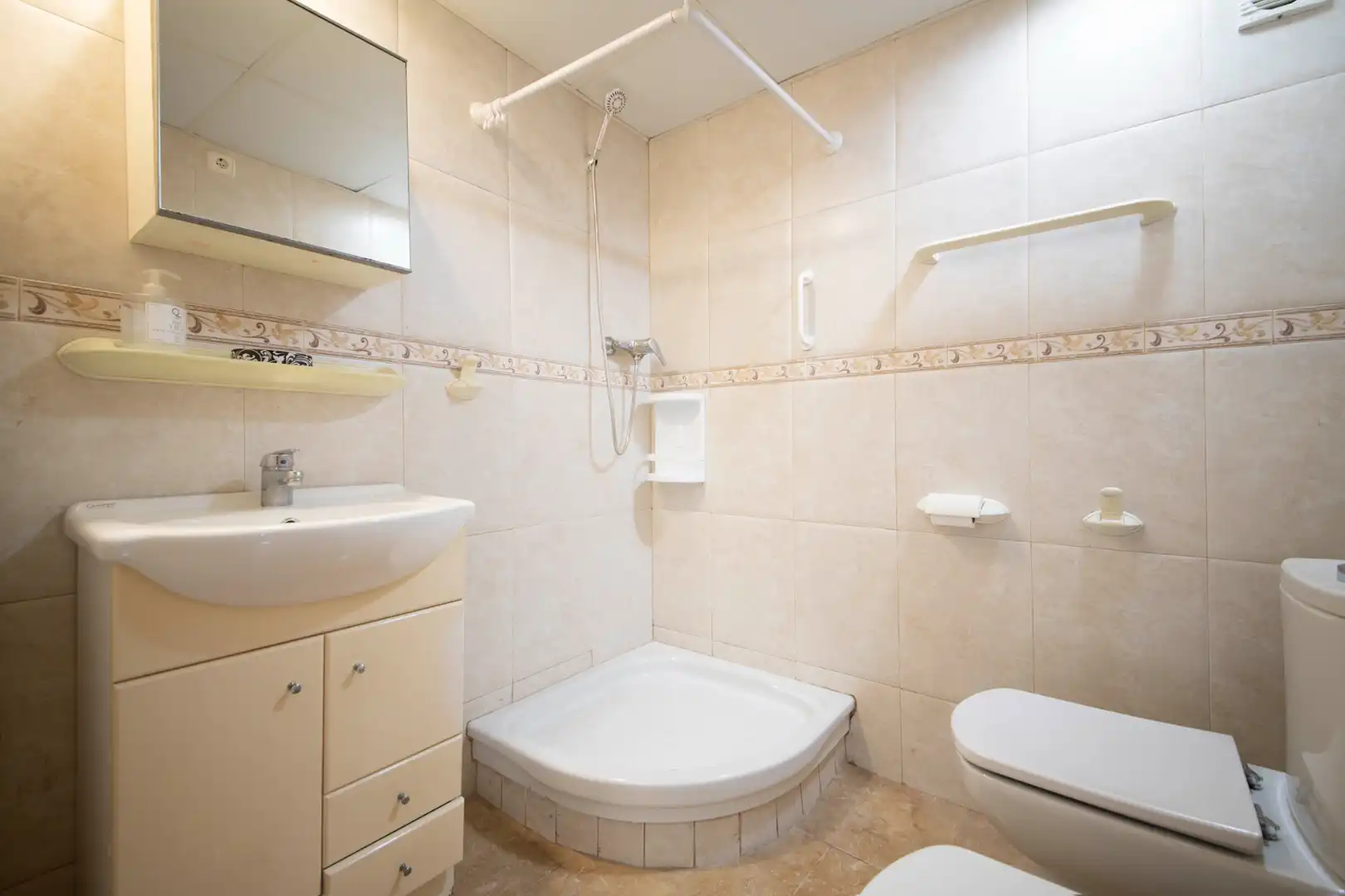 Bany de Casa o xalet en venda en Mediona amb Calefacció, Jardí privat i Terrassa