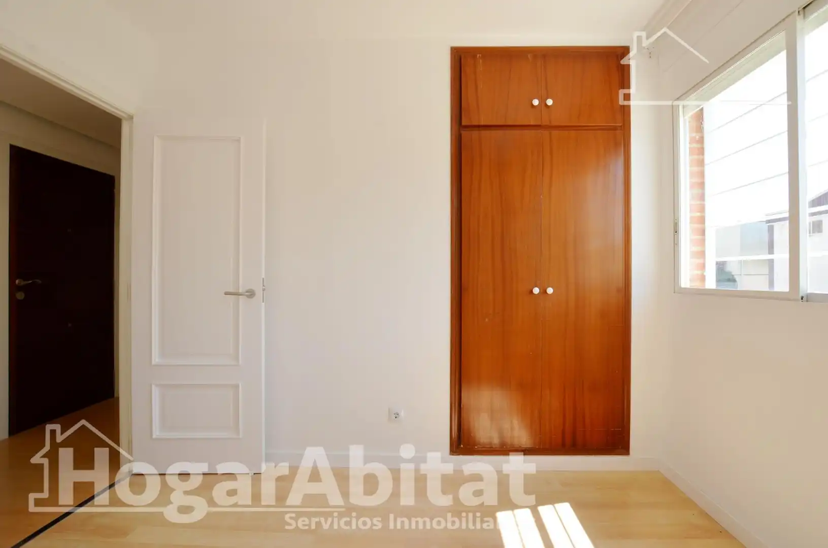 Bedroom of Flat for sale in Gandia  with Parquet flooring and Balcony