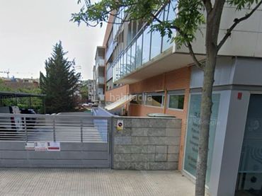 Individual en alquiler en Carrer Doctor Klein 151