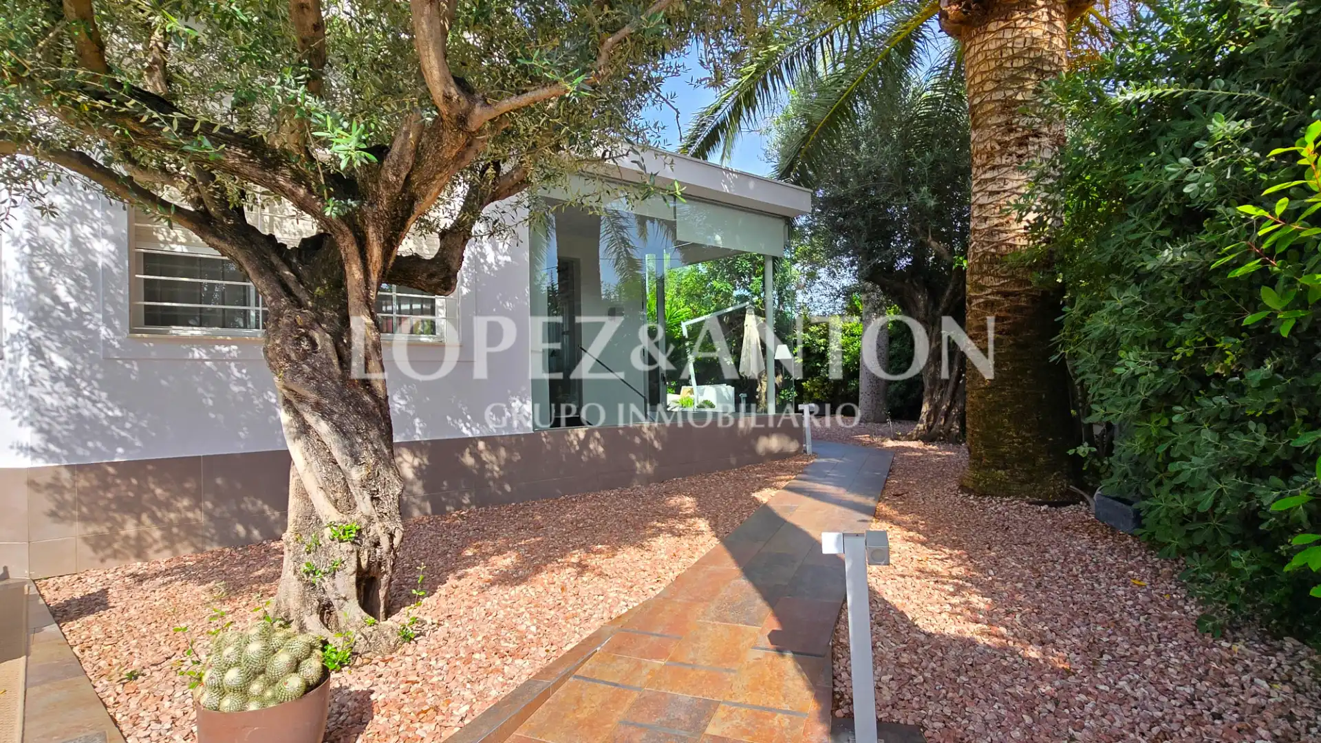 Exterior view of Houses for sale in L'Eliana  with Air Conditioner, Heating and Private garden