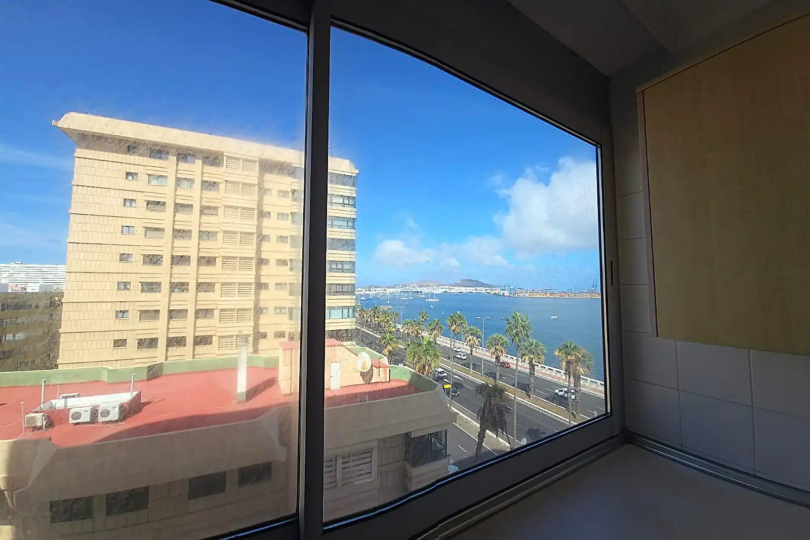 Habitación de Piso de alquiler en Las Palmas de Gran Canaria con Parquet, Horno y Lavadora