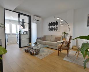 Sala d'estar de Pis de lloguer en  Madrid Capital amb Aire condicionat, Calefacció i Terrassa