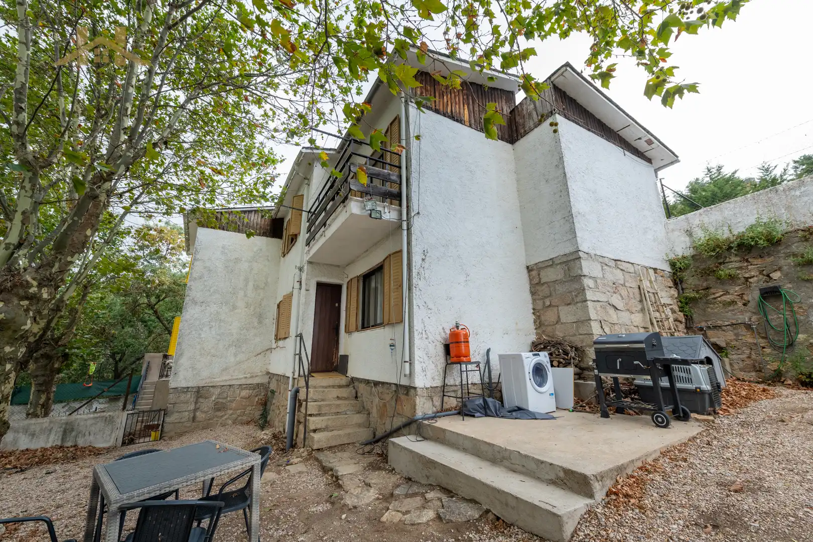 Vista exterior de Casa adosada en venta en Miraflores de la Sierra con Calefacción, Jardín privado y Trastero