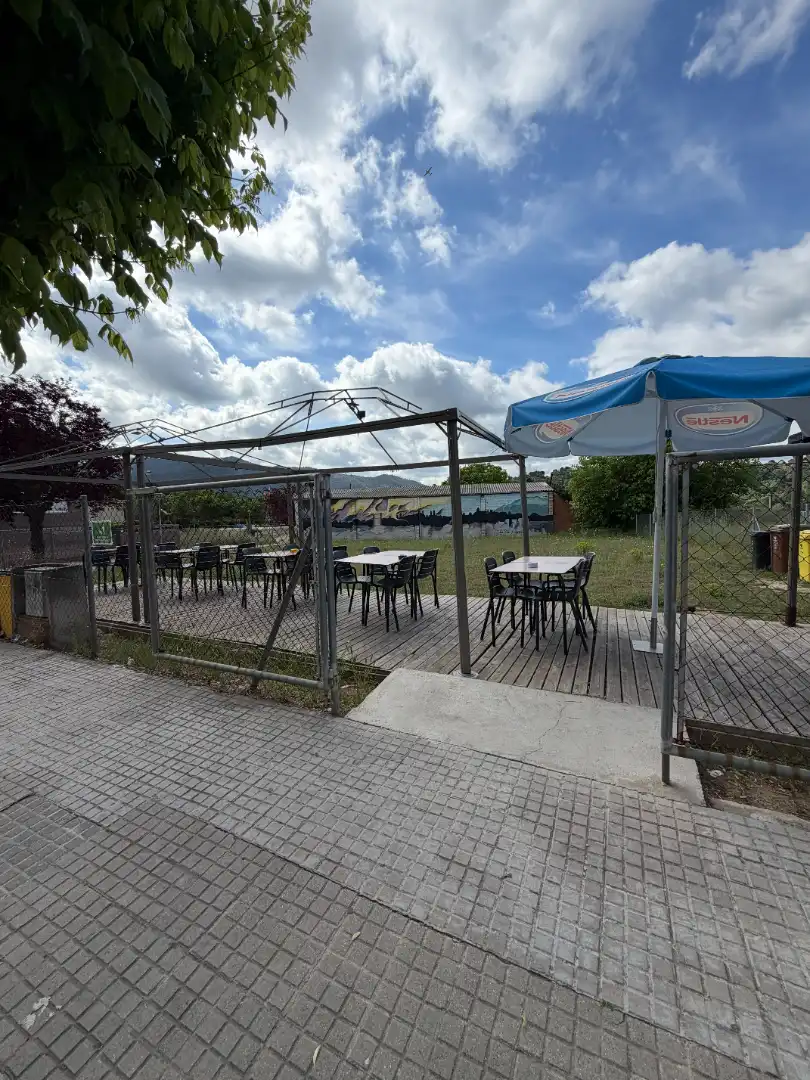 Local comercial en venda a Avinguda Gumersind Bisbal, imagen 5