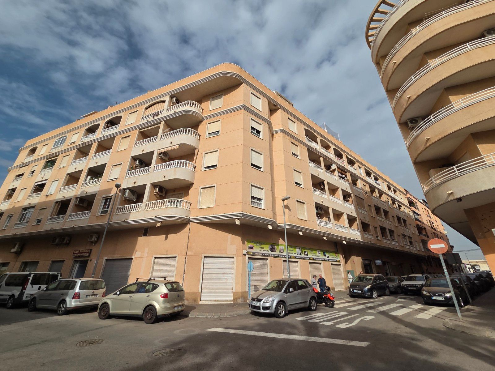 Vista exterior de Ático en venta en Torrevieja con Aire acondicionado, Calefacción y Terraza