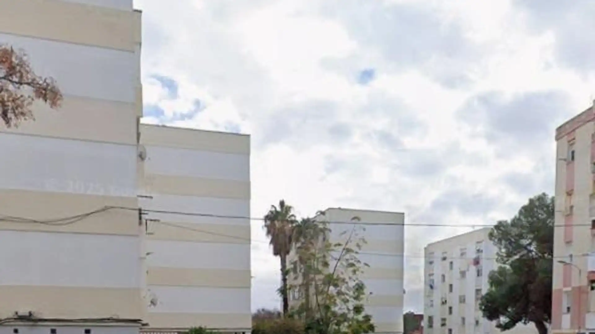 Vista exterior de Piso en venta en La Línea de la Concepción