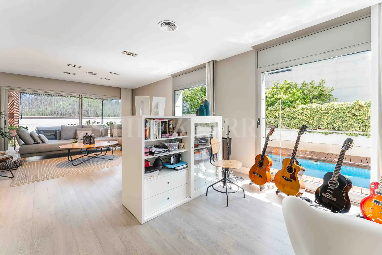 Sala de estar de Casa o chalet de alquiler en El Papiol con Aire acondicionado, Calefacción y Jardín privado