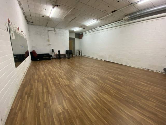 Local comercial en Alquiler en Sanfeliu