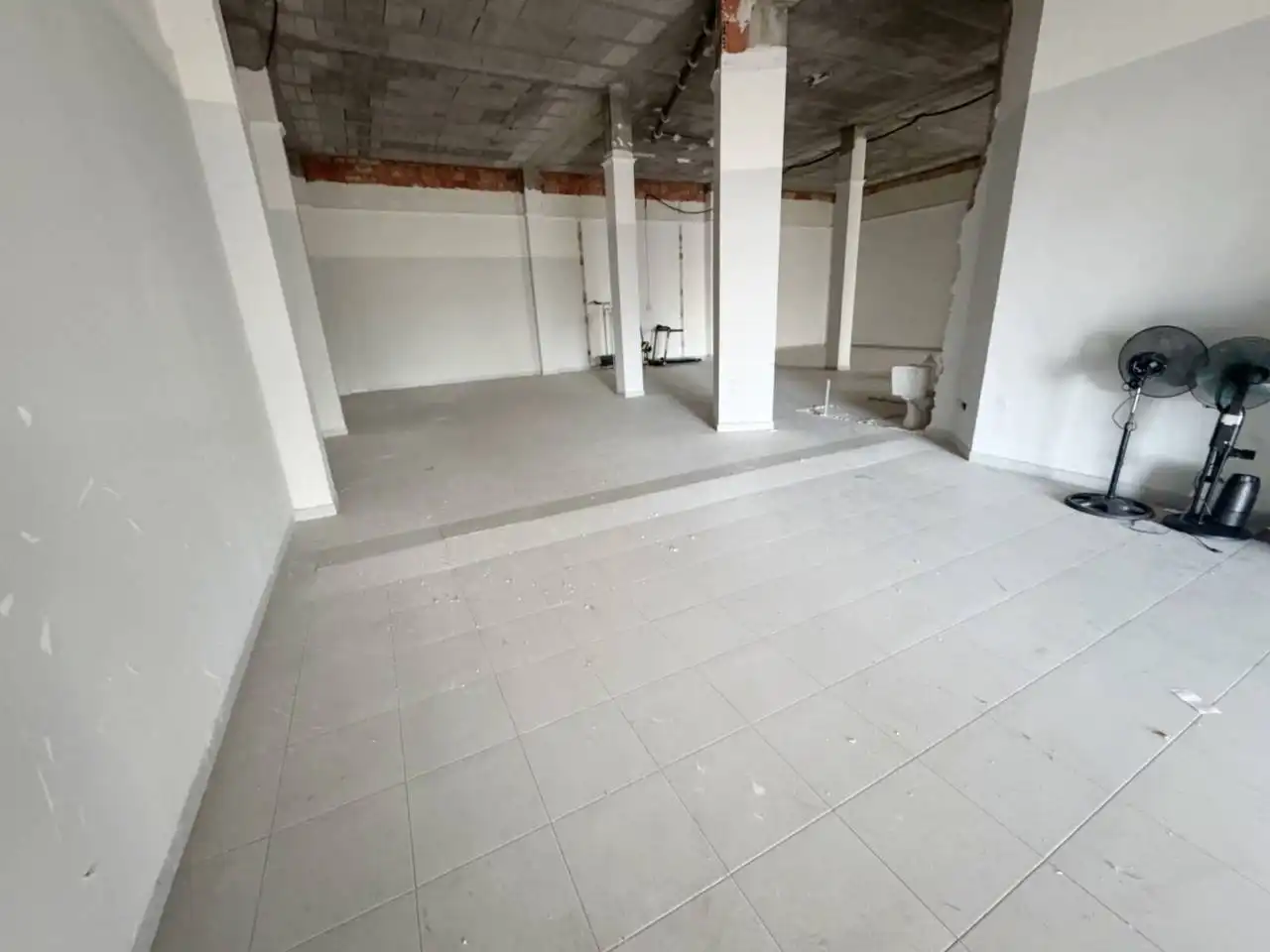 Commercial properties for rent in Oliva