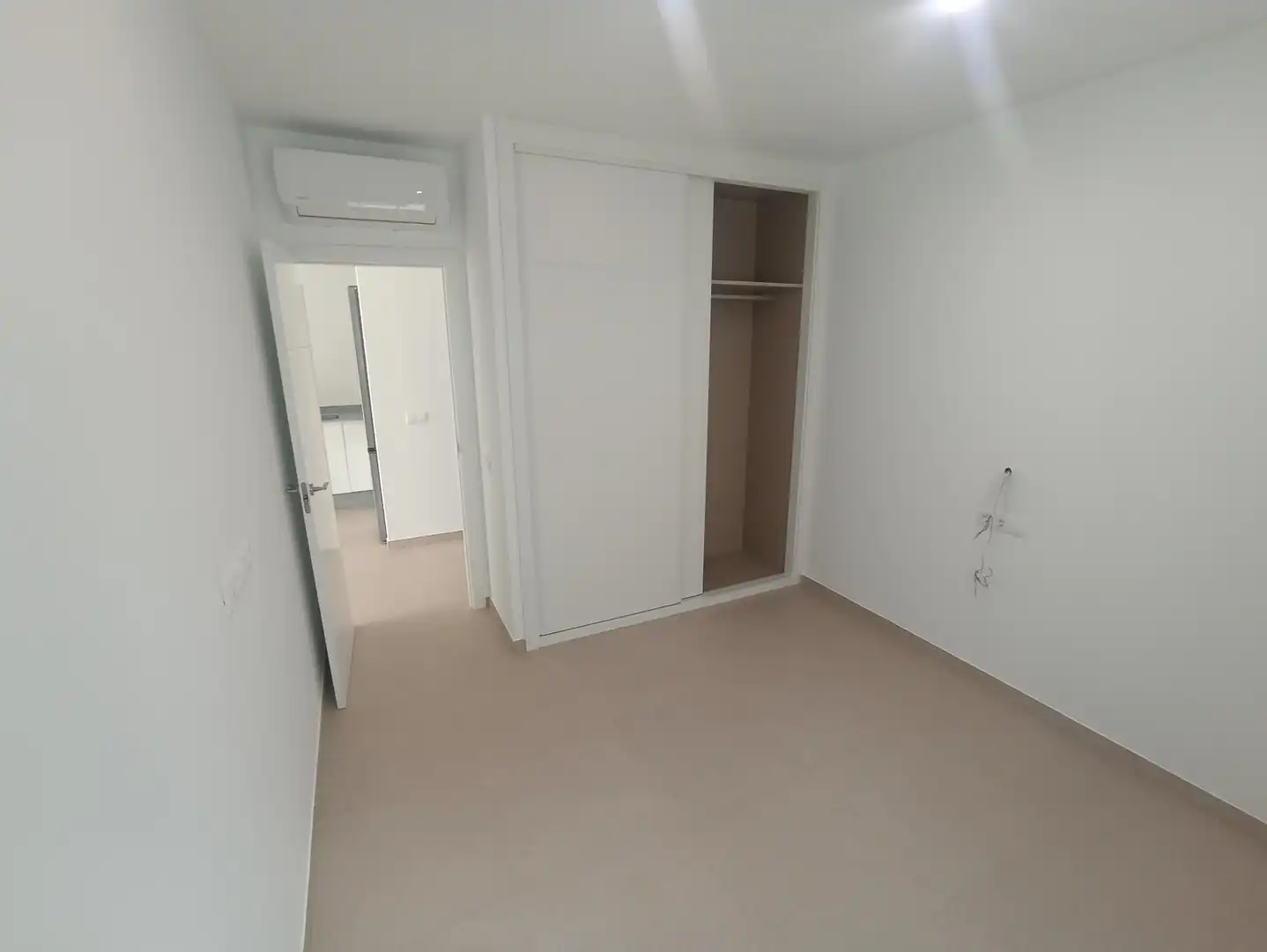 Bedroom of Flat for rent in Sevilla  with Air Conditioner, Terrace and Storage room