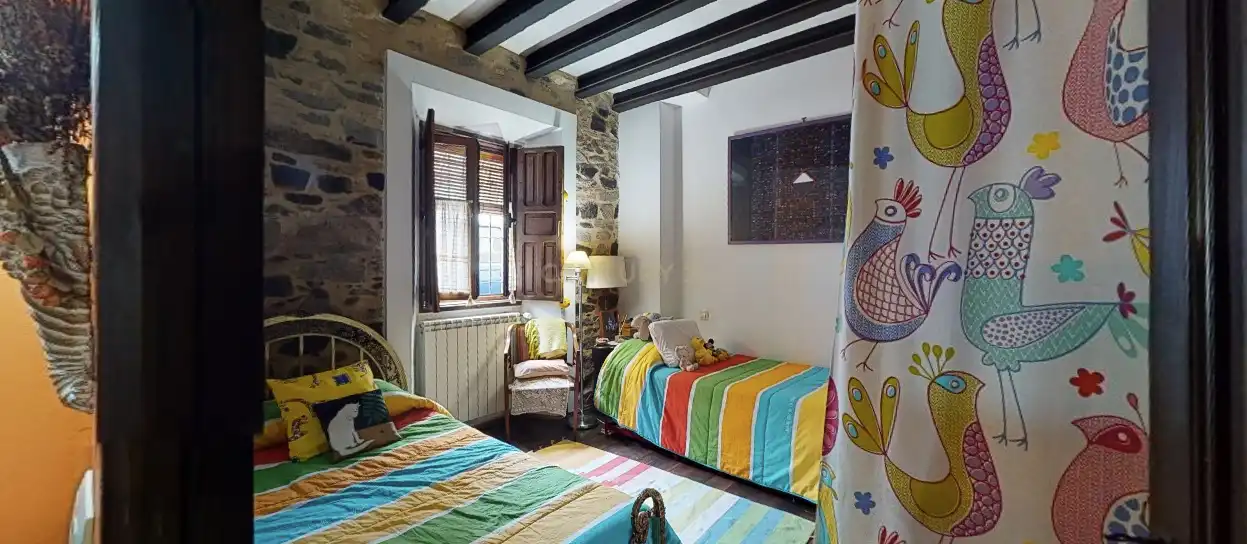 Bedroom of Houses for sale in Piedrabuena  with Air Conditioner, Private garden and Storage room