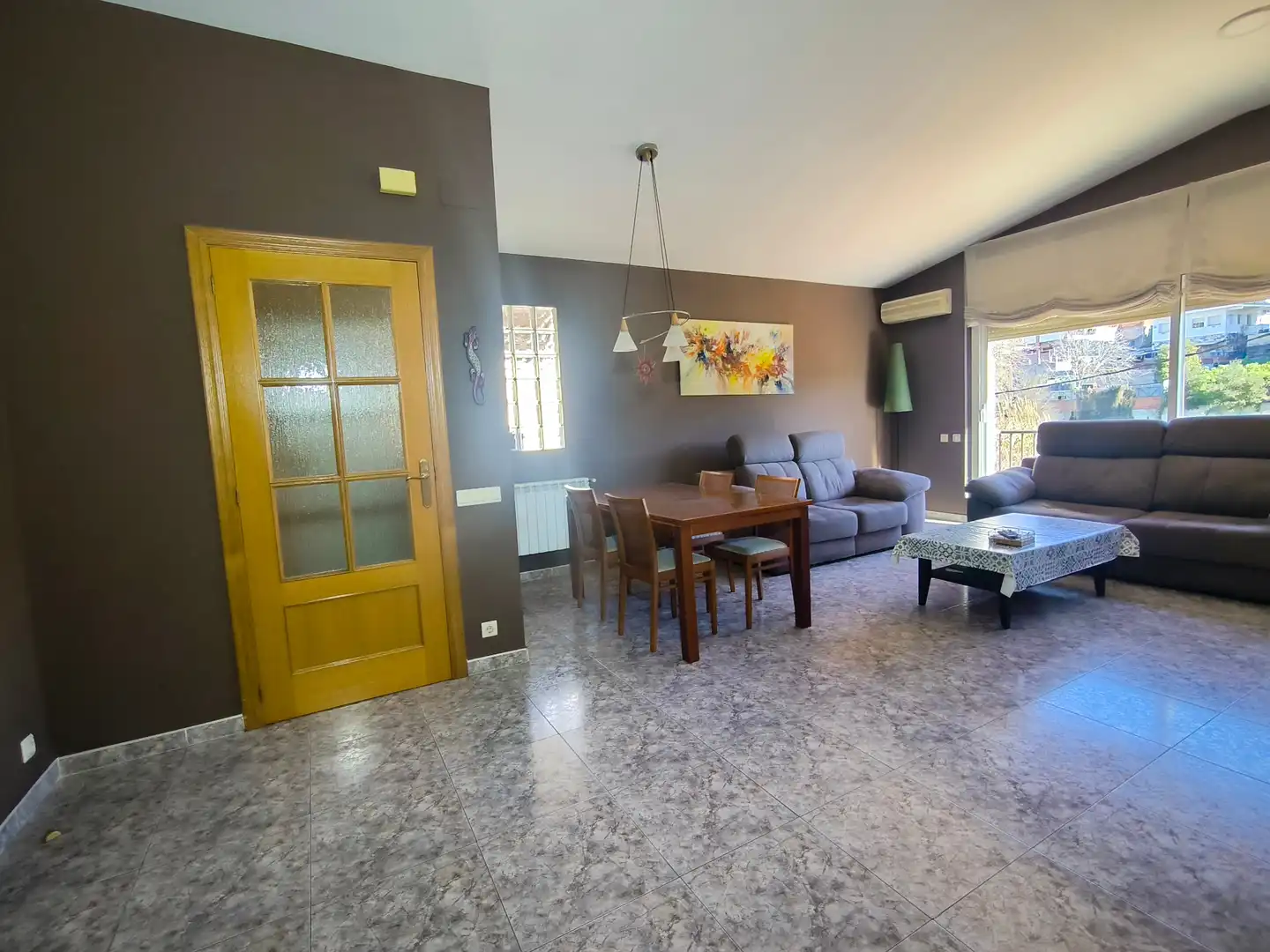 Sala de estar de Casa o chalet en venta en Lliçà d'Amunt con Aire acondicionado, Calefacción y Jardín privado