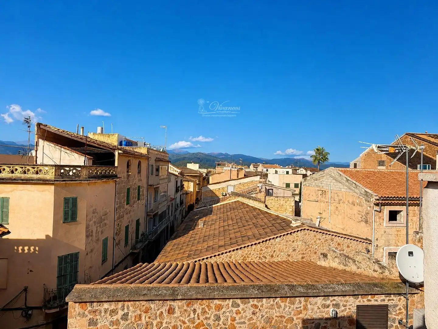 Vista exterior de Casa adosada en venda en Sa Pobla amb Calefacció, Terrassa i Alarma