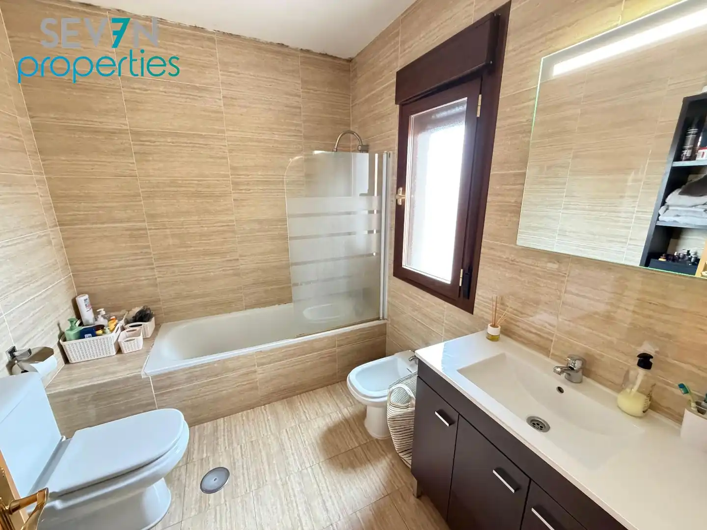 Baño de Casa o chalet en venta en La Torre de Esteban Hambrán con Aire acondicionado, Calefacción y Jardín privado