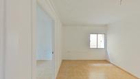 Flat for sale in Badalona  with Heating and Washing machine