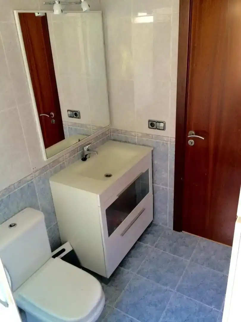 Bany de Pis en venda en Llançà amb Aire condicionat, Parquet i Piscina