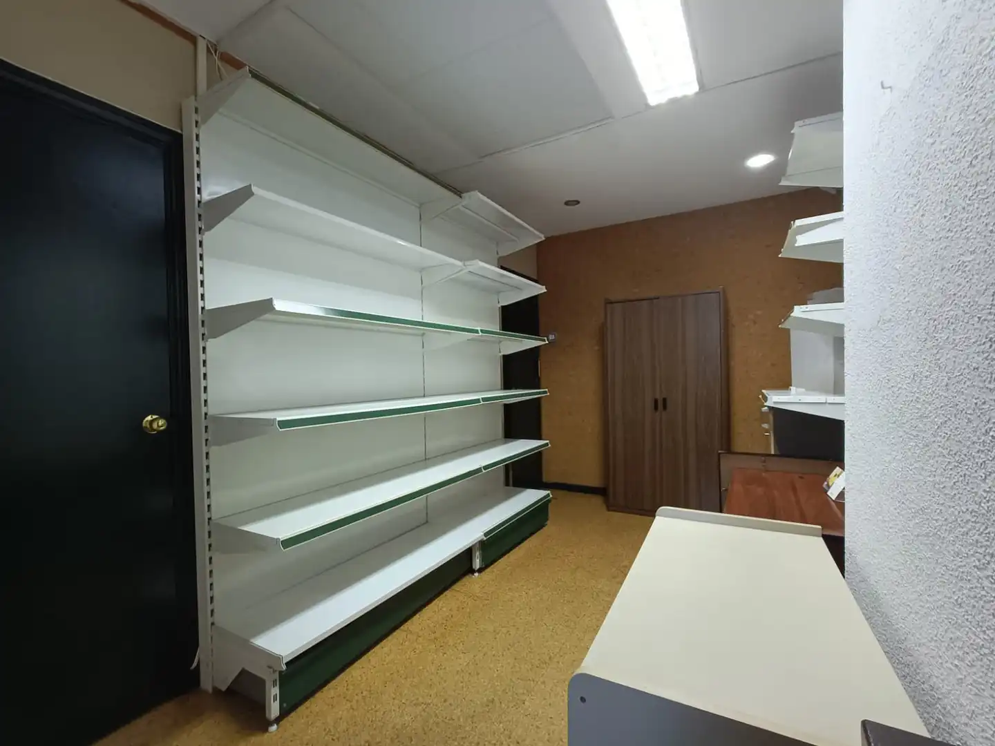 Office space with lift to rent in Este - Alcosa- Torreblanca, imagen 6