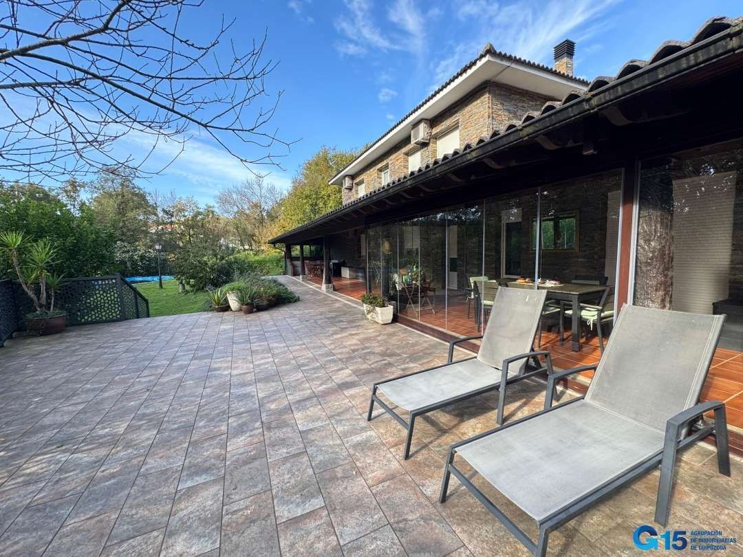 Terrace of House or chalet for sale in Irun   with Heating, Private garden and Terrace