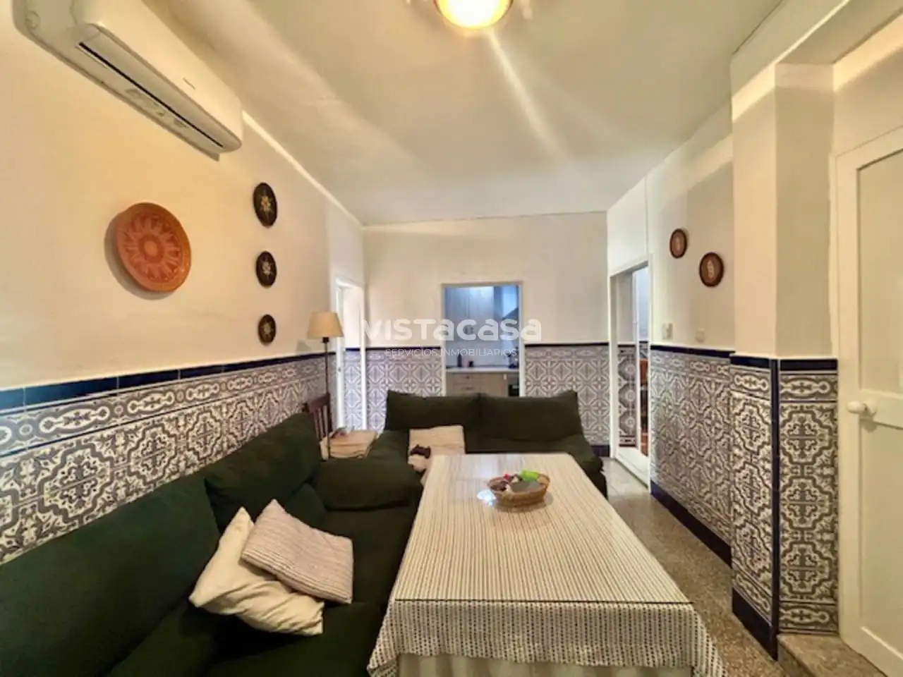 Sala d'estar de Casa o xalet en venda en Mairena del Alcor amb Aire condicionat i Terrassa