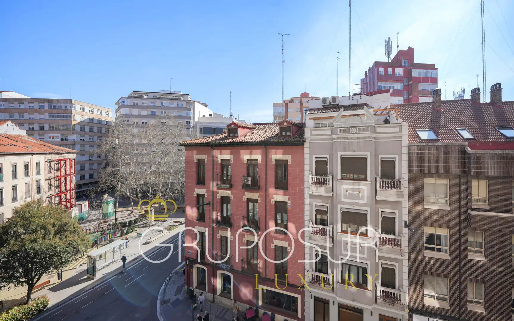 Vista exterior de Piso en venta en Valladolid con Calefacción, Parquet y Terraza