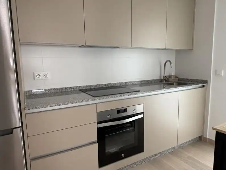 Küche von Dachboden zur Miete in Ortigueira mit Privatgarten, Abstellraum und Möbliert