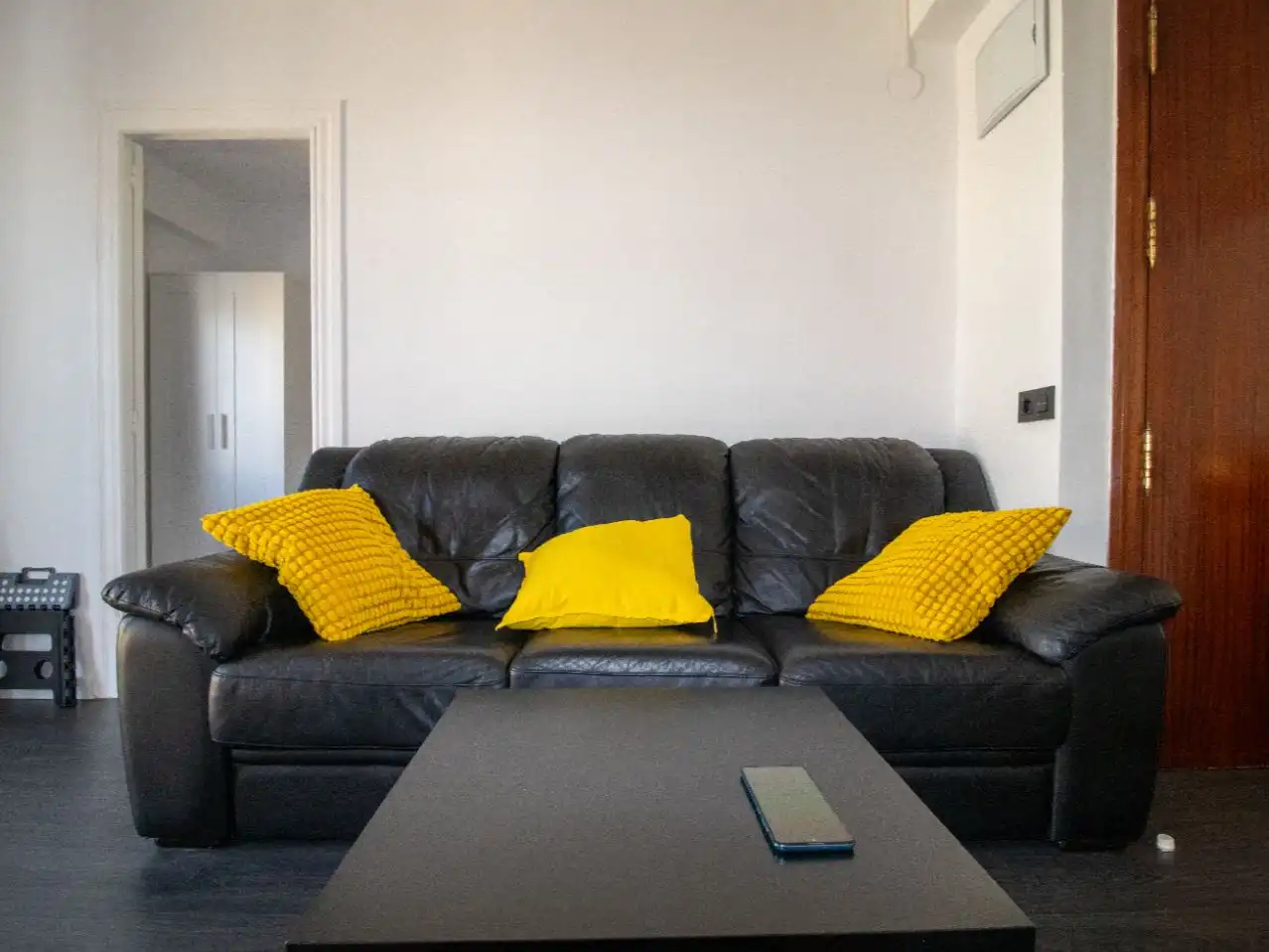Wohnzimmer von Wohnung zur Miete in Camins al Grau